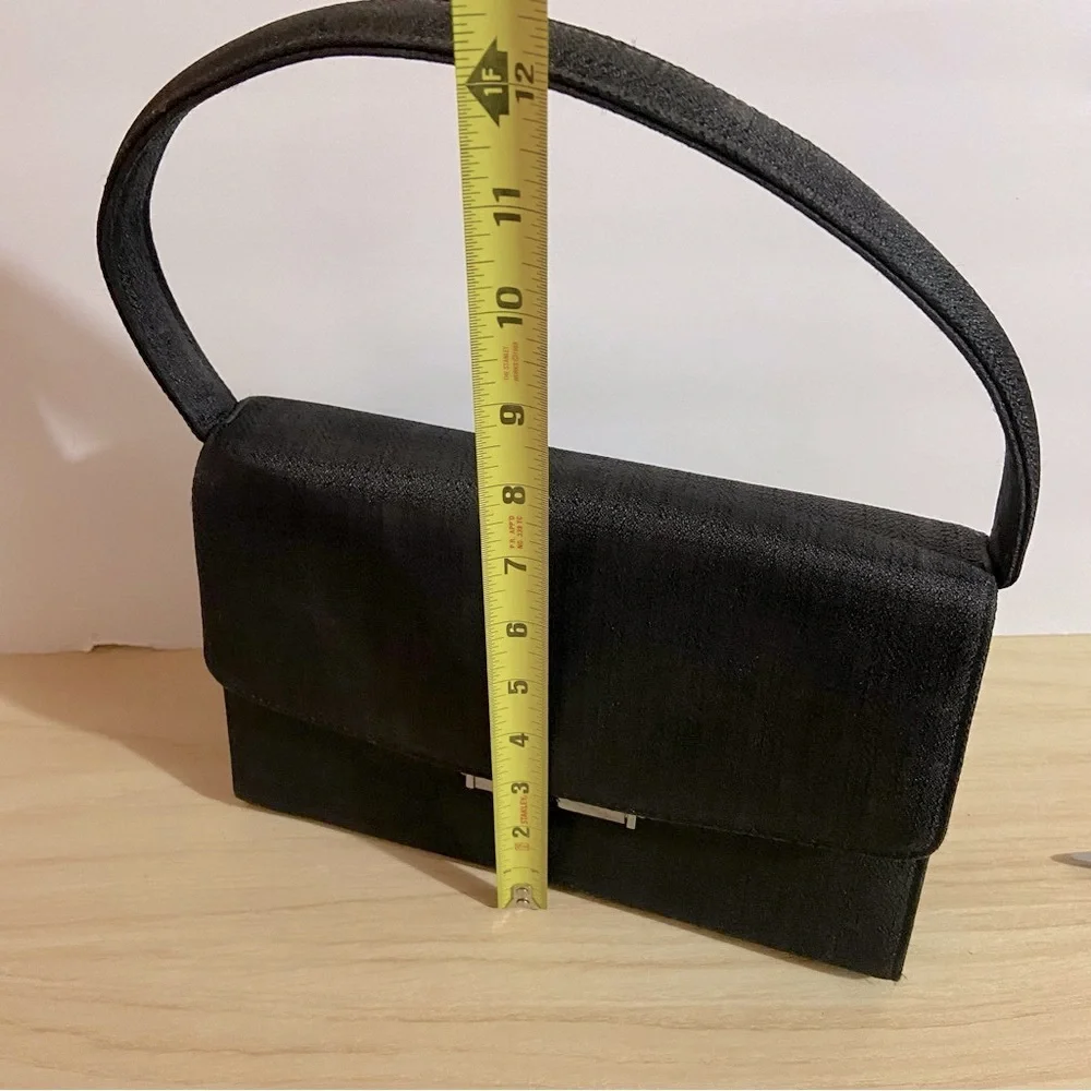 Vintage Saint Claire Handbag Bag Purse Clutch Elegant Classic Minimalist Black